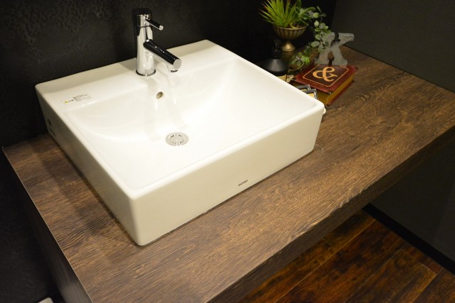 日興初台スカイマンション　洗面化粧台