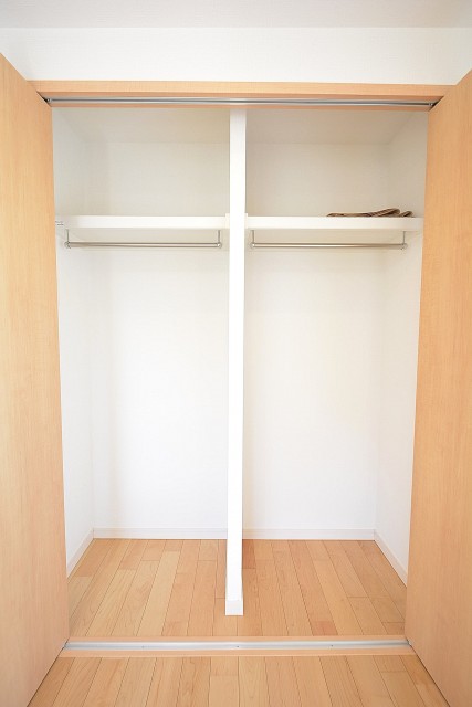 目白ハイツ　6.3帖のベッドルームのクローゼット