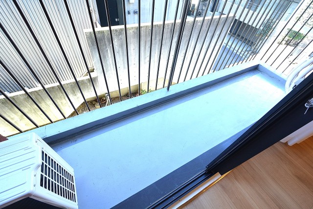 日興パレス南麻布第　2LDKのバルコニー