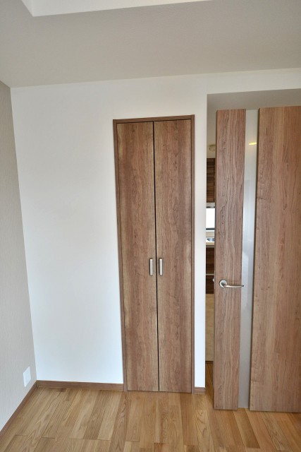 パークハイム世田谷上野毛　リビング収納