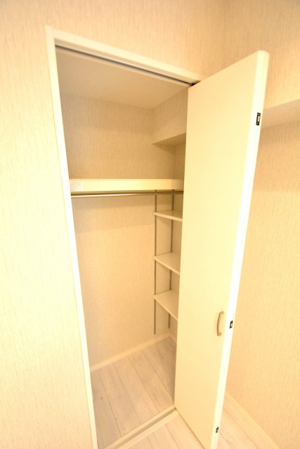 グリーンキャピタル神楽坂　洋室2　収納