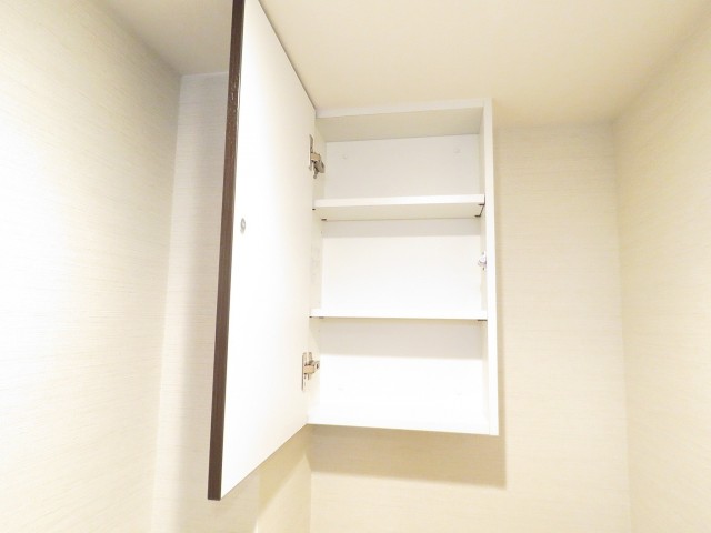 ソフトタウン晴海　トイレ収納