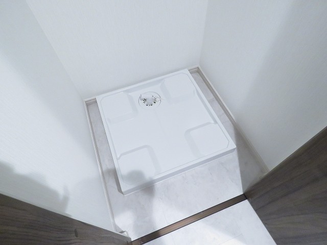 赤坂南部坂ハイツ　洗濯機置場