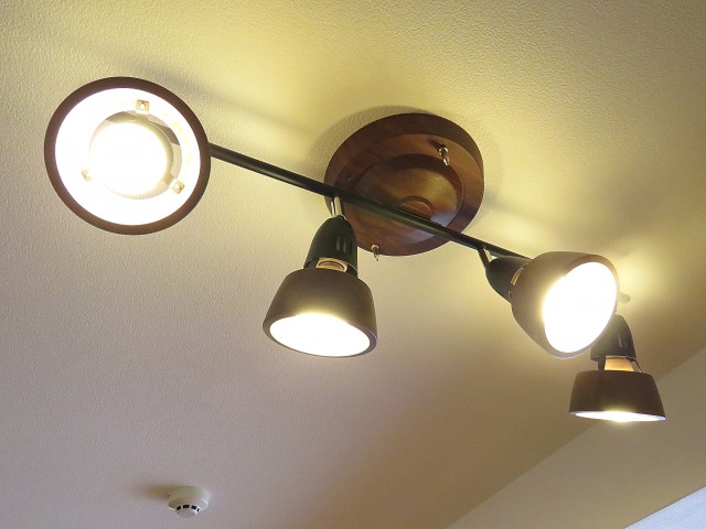 赤坂南部坂ハイツ　LDK照明