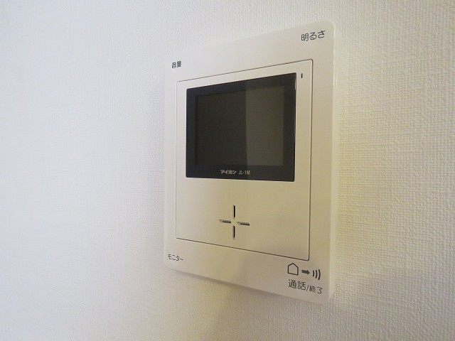 赤坂南部坂ハイツ　TVモニター付きインターホン
