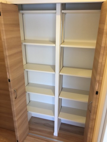 赤堤スカイマンション　廊下収納