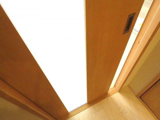 柿の木坂パレス　LDK扉