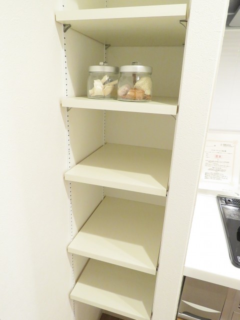 桔梗ハイツ一番町　可動棚