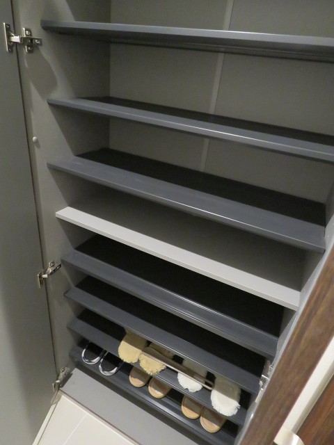 三田綱町ハイツ　シューズＢＯＸ