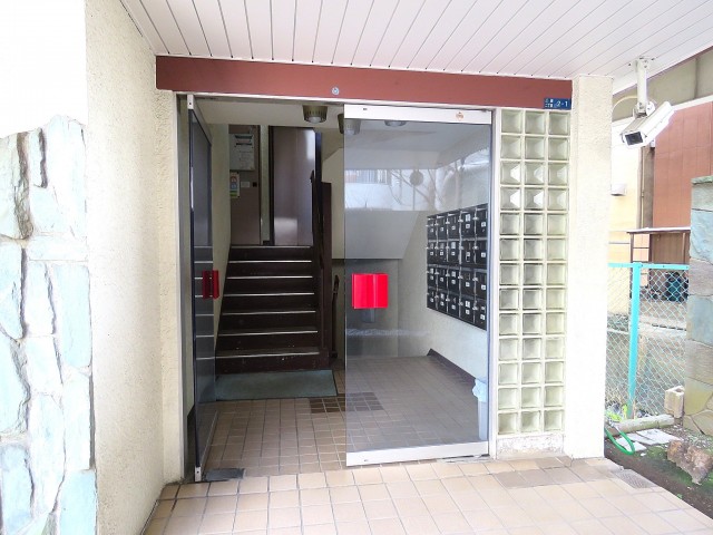 三田綱町ハイツ　エントランス