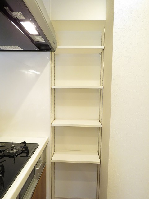 ライオンズマンション元麻布　パントリー