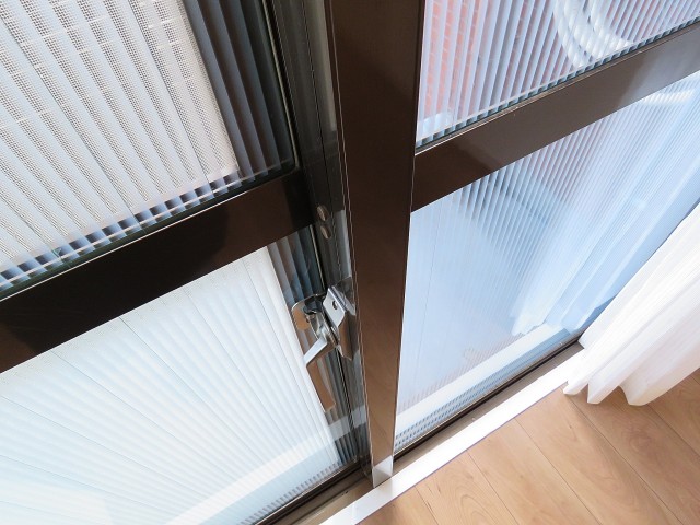 ライオンズマンション元麻布　バルコニーへ