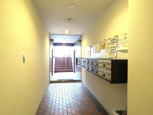 ライオンズマンション元麻布　エントランスホール