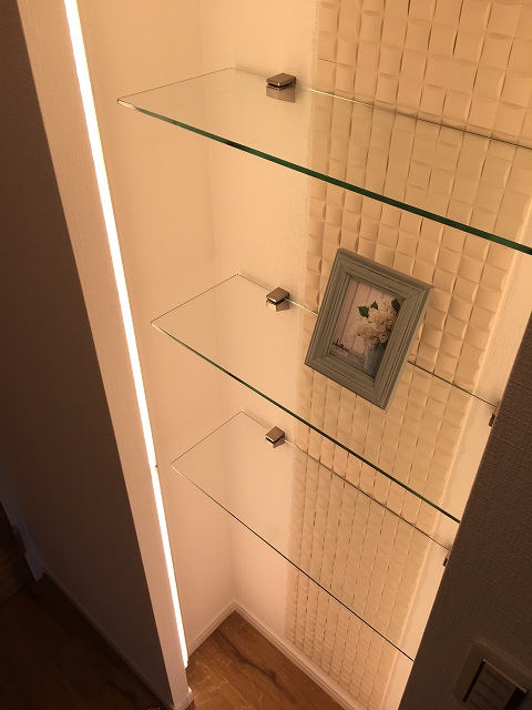 弦巻ハイツ　リビングダイニングキッチン飾り棚