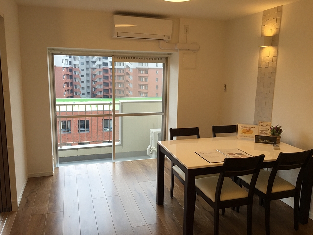 弦巻ハイツ　リビングダイニングキッチン