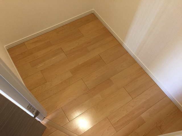 ハイホーム砧公園　洋室約5.6帖収納