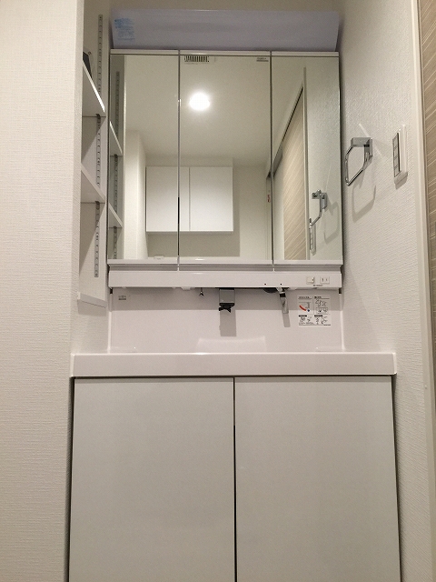 ハイホーム砧公園　洗面台