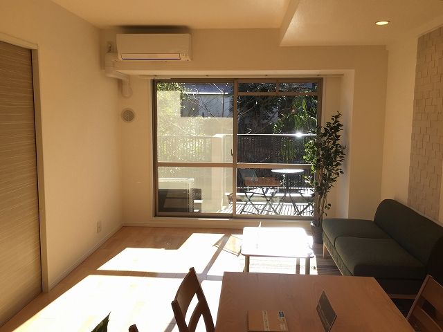 ハイホーム砧公園　リビングダイニングキッチン