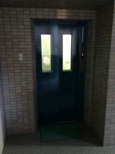 ハイホーム砧公園　エレベーター