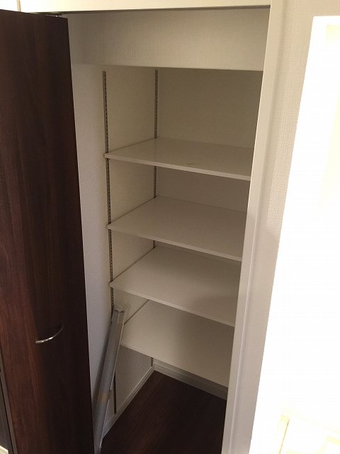 キャッスル荻窪　玄関収納