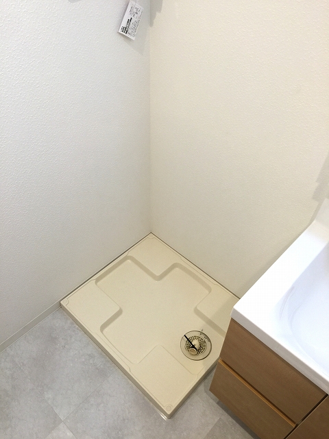 東中野ハイツ　洗濯機置場