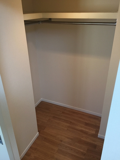 パークハウス世田谷桜丘　洋室約6.4帖収納