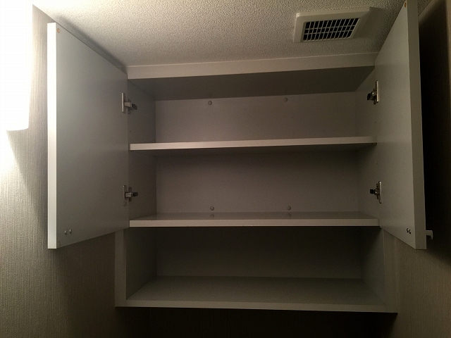 パークハウス世田谷桜丘　トイレ収納