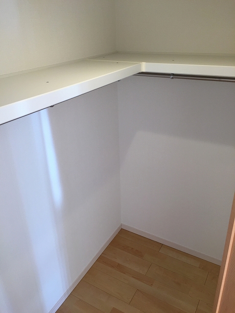 東中野ハイツ　洋室約6.3帖収納