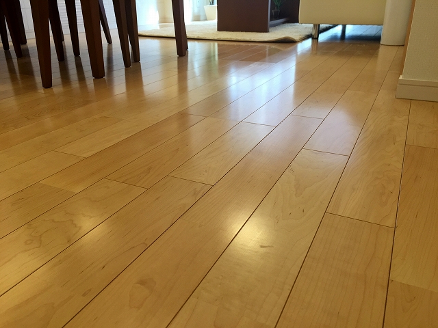 ライオンズマンション上北沢 リビングダイニングキッチン床