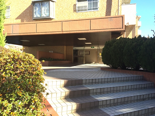 方南町ローヤルコーポ　エントランス