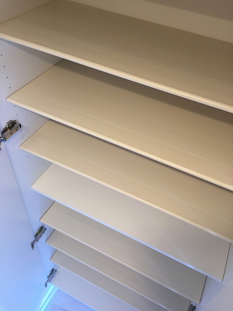 方南町ローヤルコーポ　シューズボックス