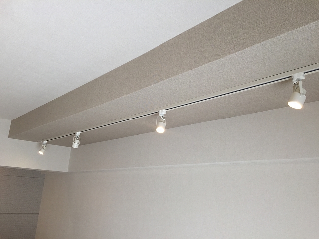 方南町ローヤルコーポ　リビングダイニング照明