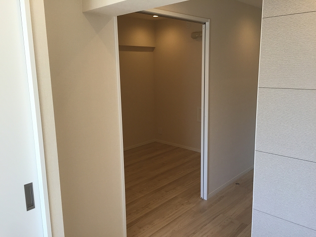 方南町ローヤルコーポ　キッチン横洋室