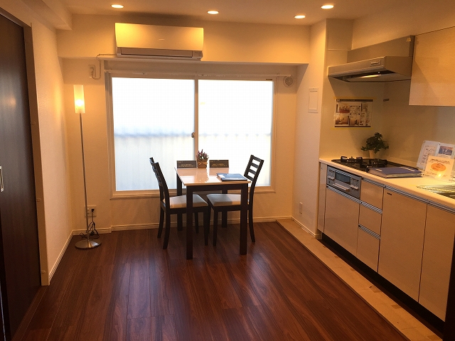 柿の木坂東豊エステート　リビングダイニングキッチン