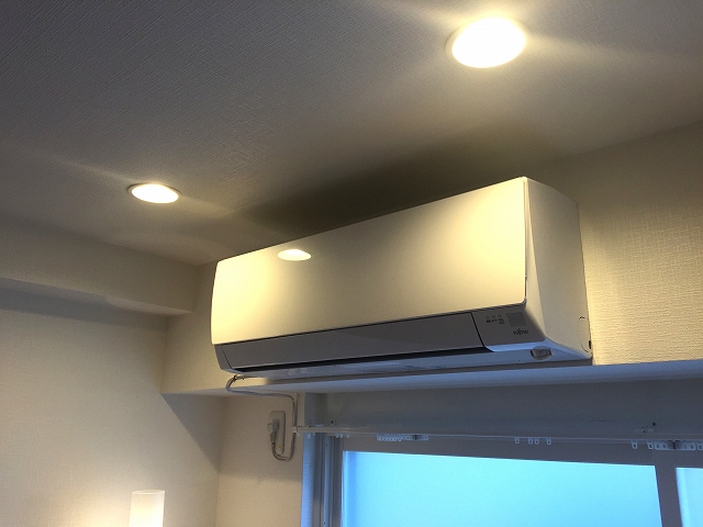 柿の木坂東豊エステート　リビングダイニングキッチンエアコン