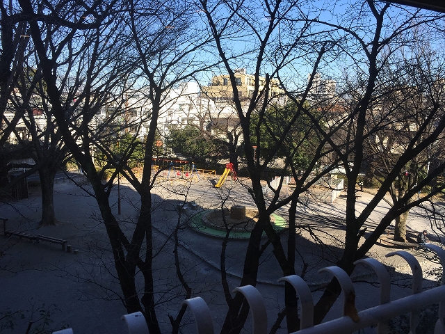 柿の木坂東豊エステート　リビングダイニングキッチン二重サッシ