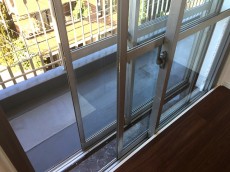 柿の木坂東豊エステート　洋室約4.5帖二重サッシ