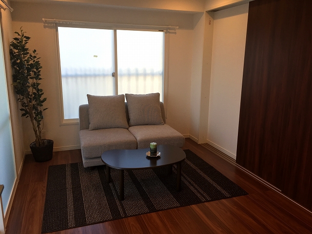 柿の木坂東豊エステート　洋室約6帖