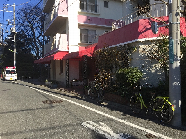 柿の木坂東豊エステート　前面道路