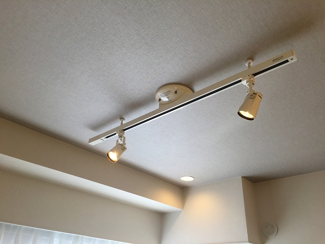 ハウス南経堂　リビングダイニング照明