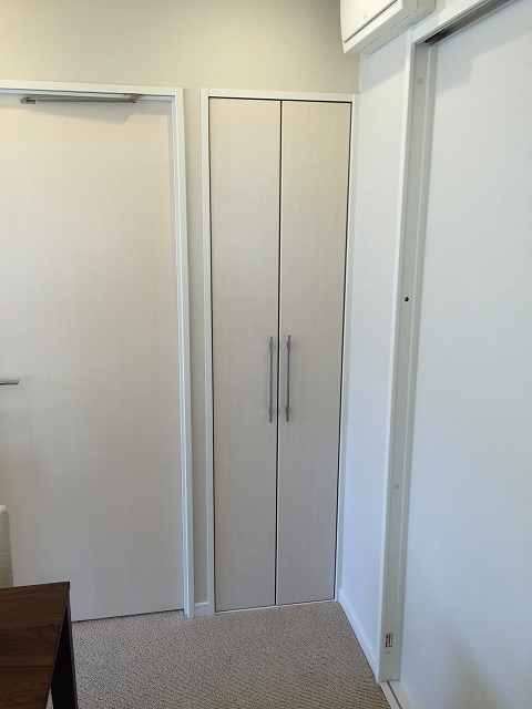 ハウス南経堂　リビングダイニング収納