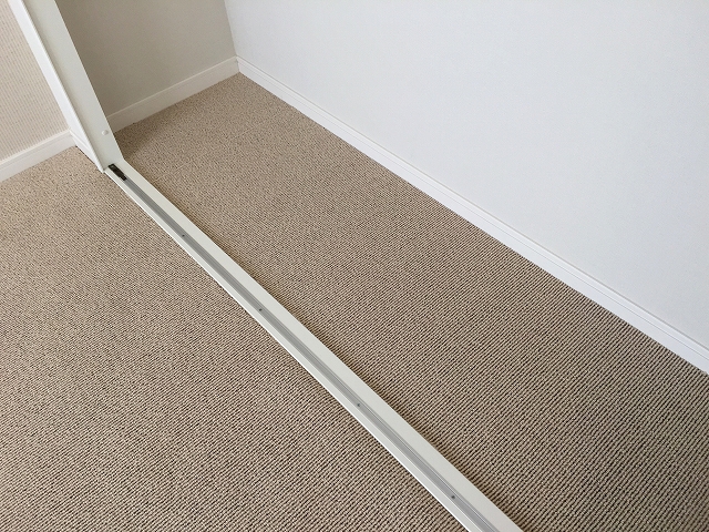 ハウス南経堂　南側洋室収納