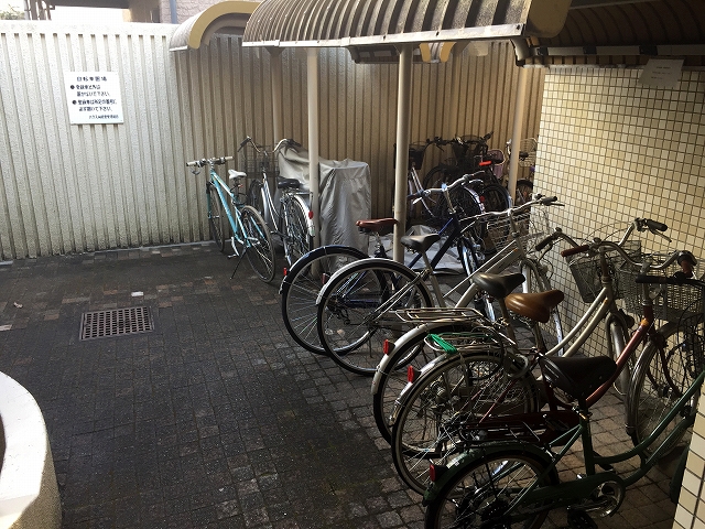 ハウス南経堂　駐輪場