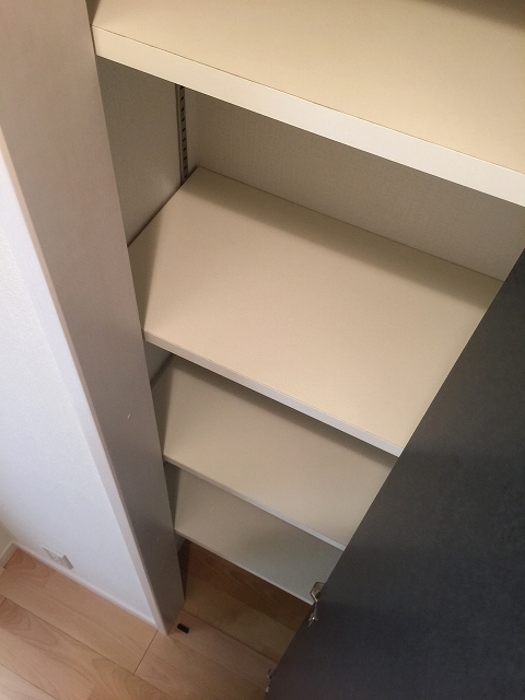 赤堤スカイマンション　廊下収納