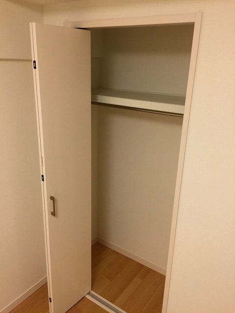 赤堤スカイマンション　洋室約4.3帖収納