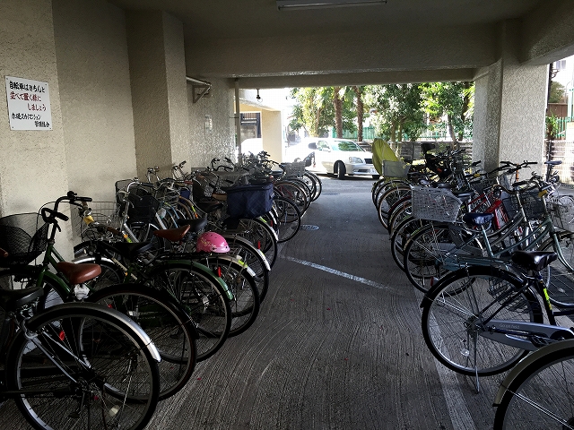 赤堤スカイマンション　駐輪場