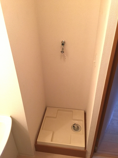 ル・リオン中野坂上　洗濯機置場