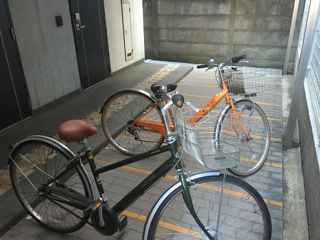 ル・リオン中野坂上　駐輪場