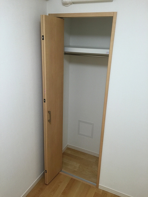 中野方南町グランドハイツ　サービスルーム約4帖収納