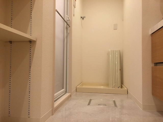 中野方南町グランドハイツ　洗面室&バスルーム